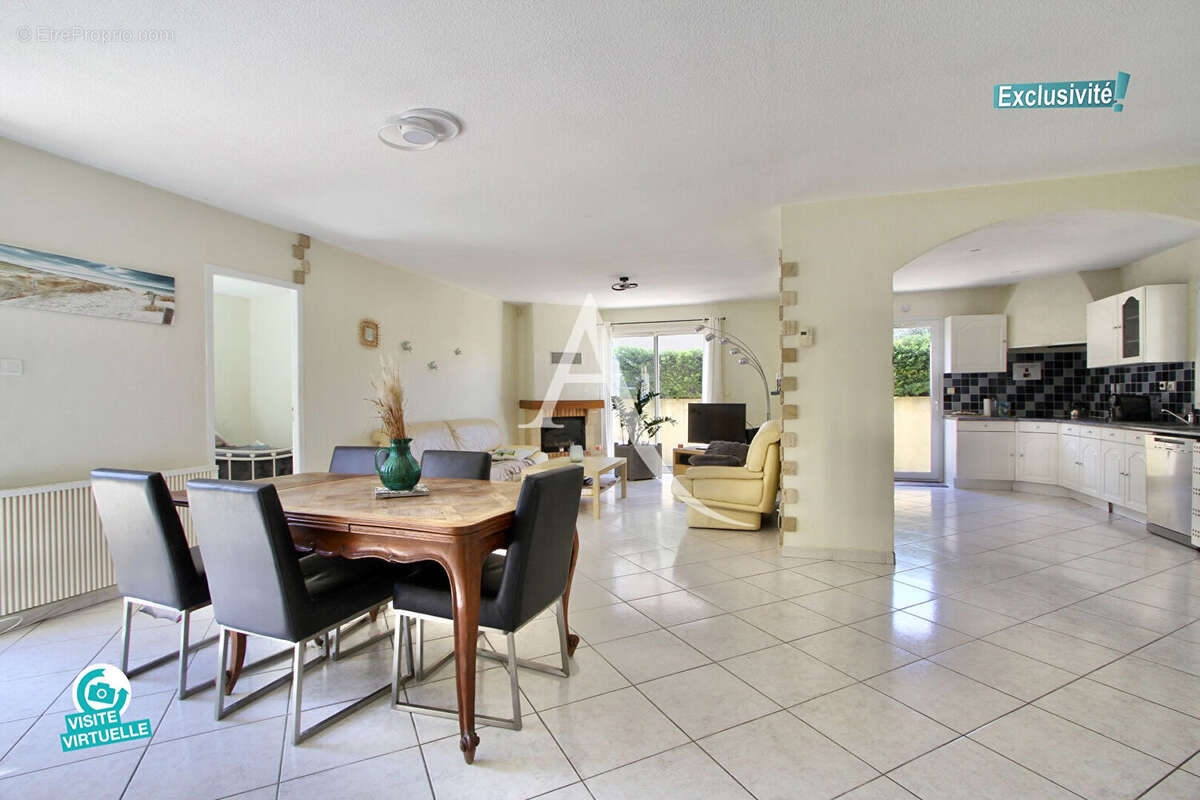 Maison à VILLENEUVE-LES-MAGUELONE