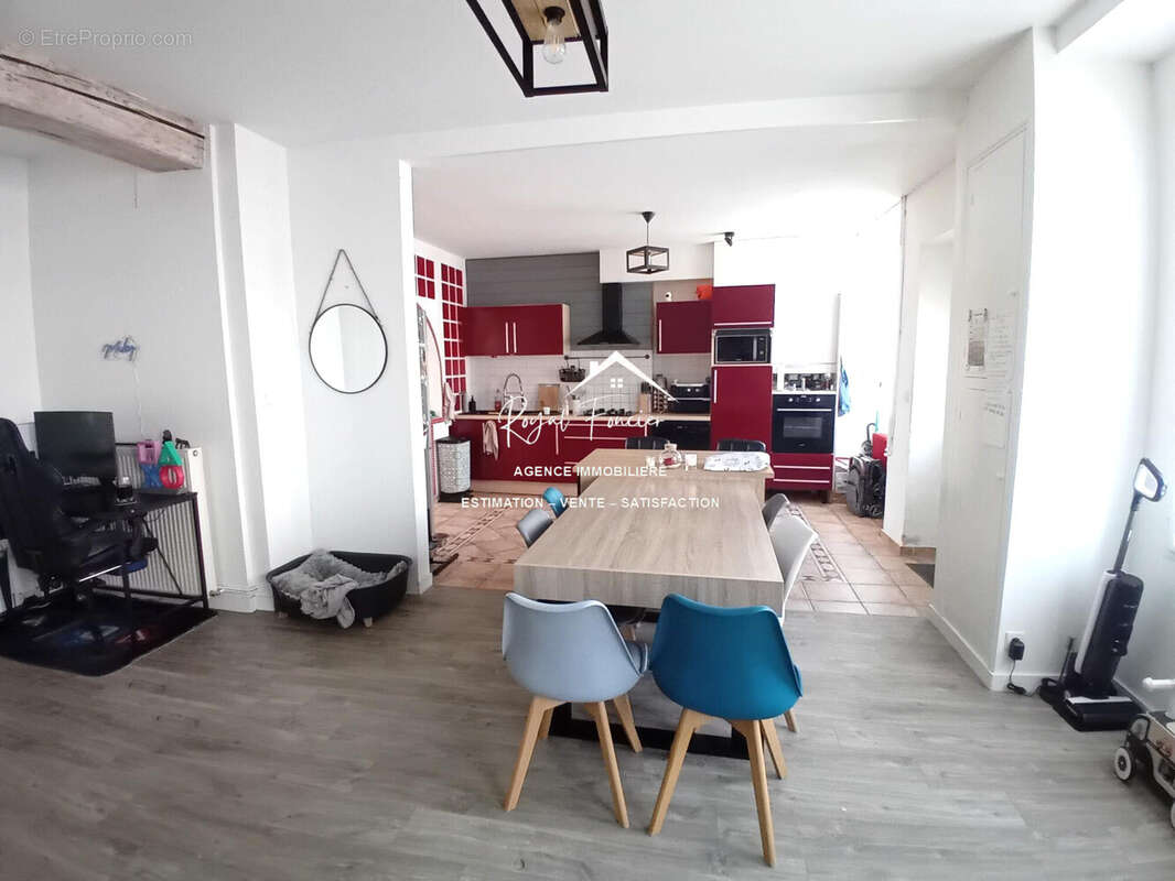 Maison à CHATELLERAULT