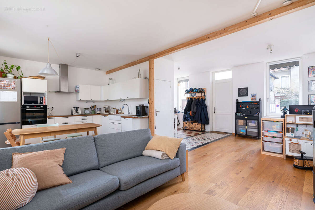 Maison à VILLEURBANNE