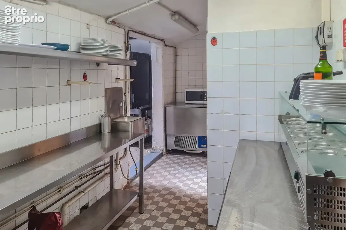 Ensemble immobilier avec restaurant et habitations - photo 5