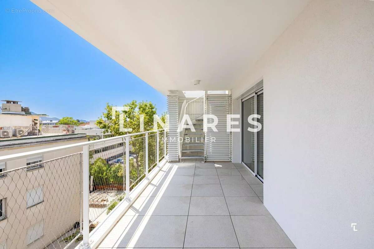 LE SKYINE - Appartement T4 de 160m² - Rooftop - Terrasses panoramiques - 13008 - photo 24