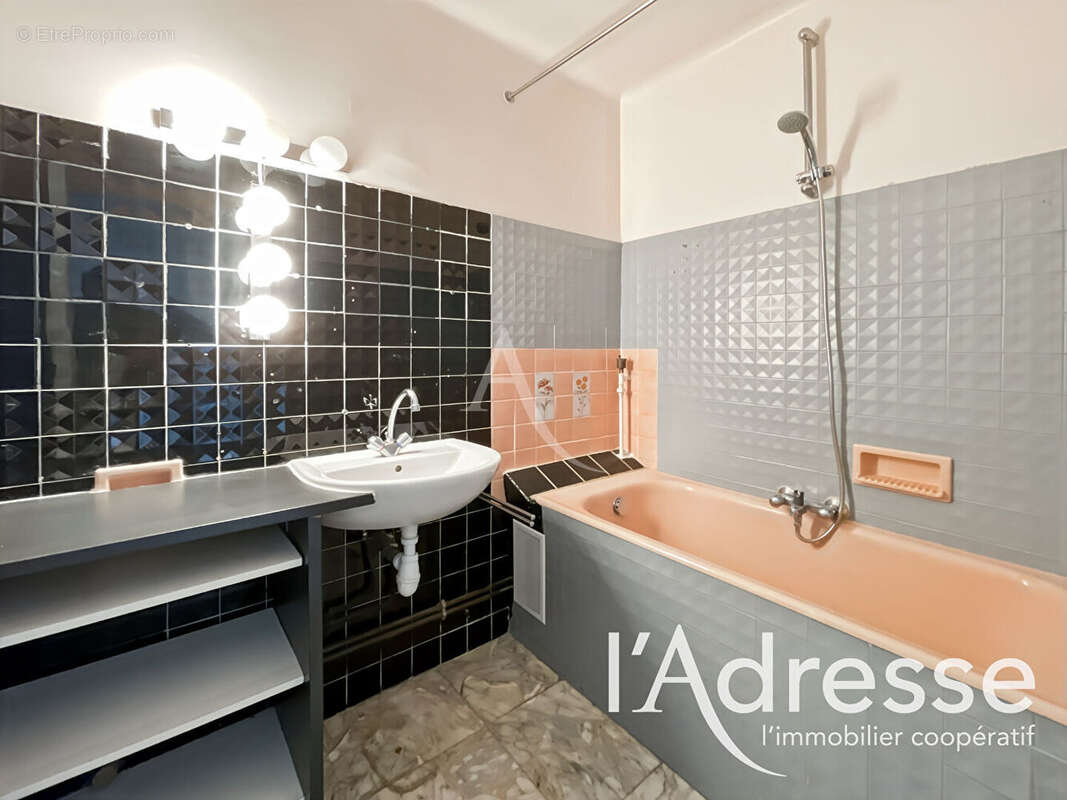 Appartement à MARSEILLE-9E