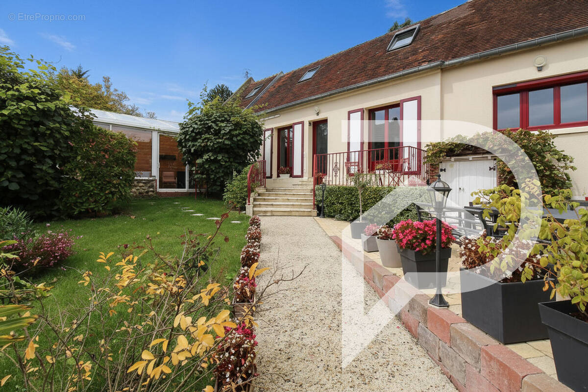 Maison à JONQUIERES