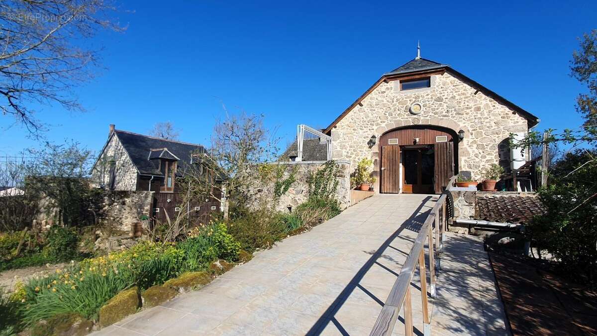 Maison à MORLHON-LE-HAUT