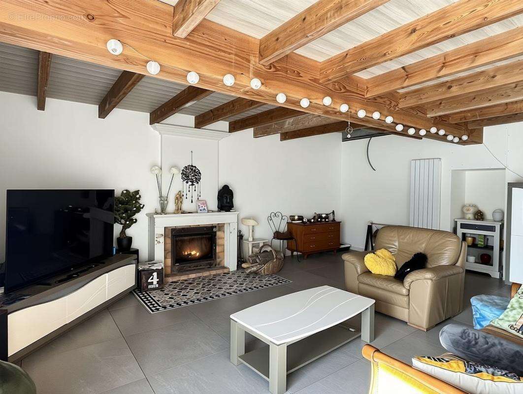 Maison à NIEULLE-SUR-SEUDRE