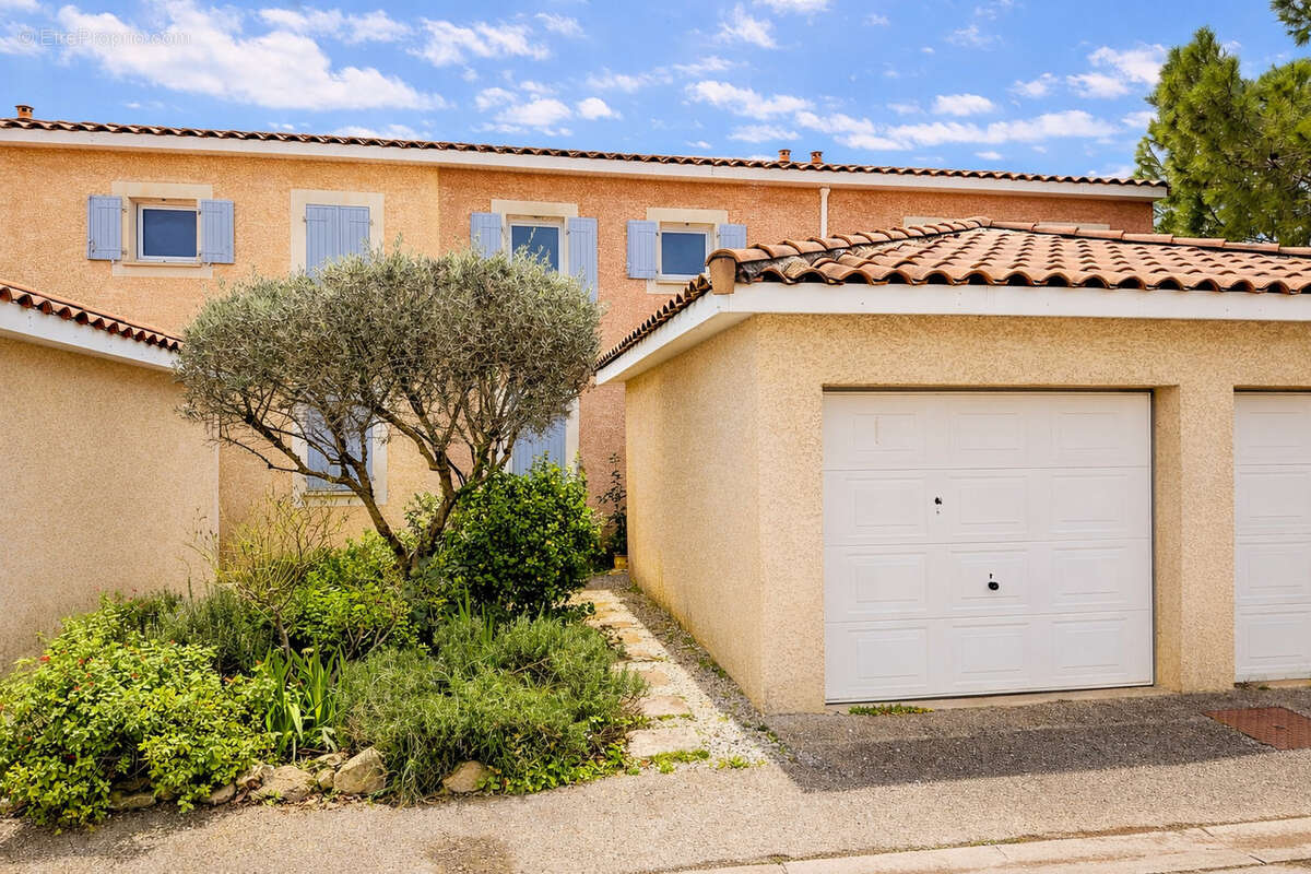 Maison à CALVISSON