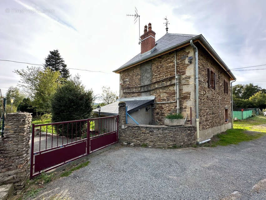 Maison à SAINTE-CHRISTINE