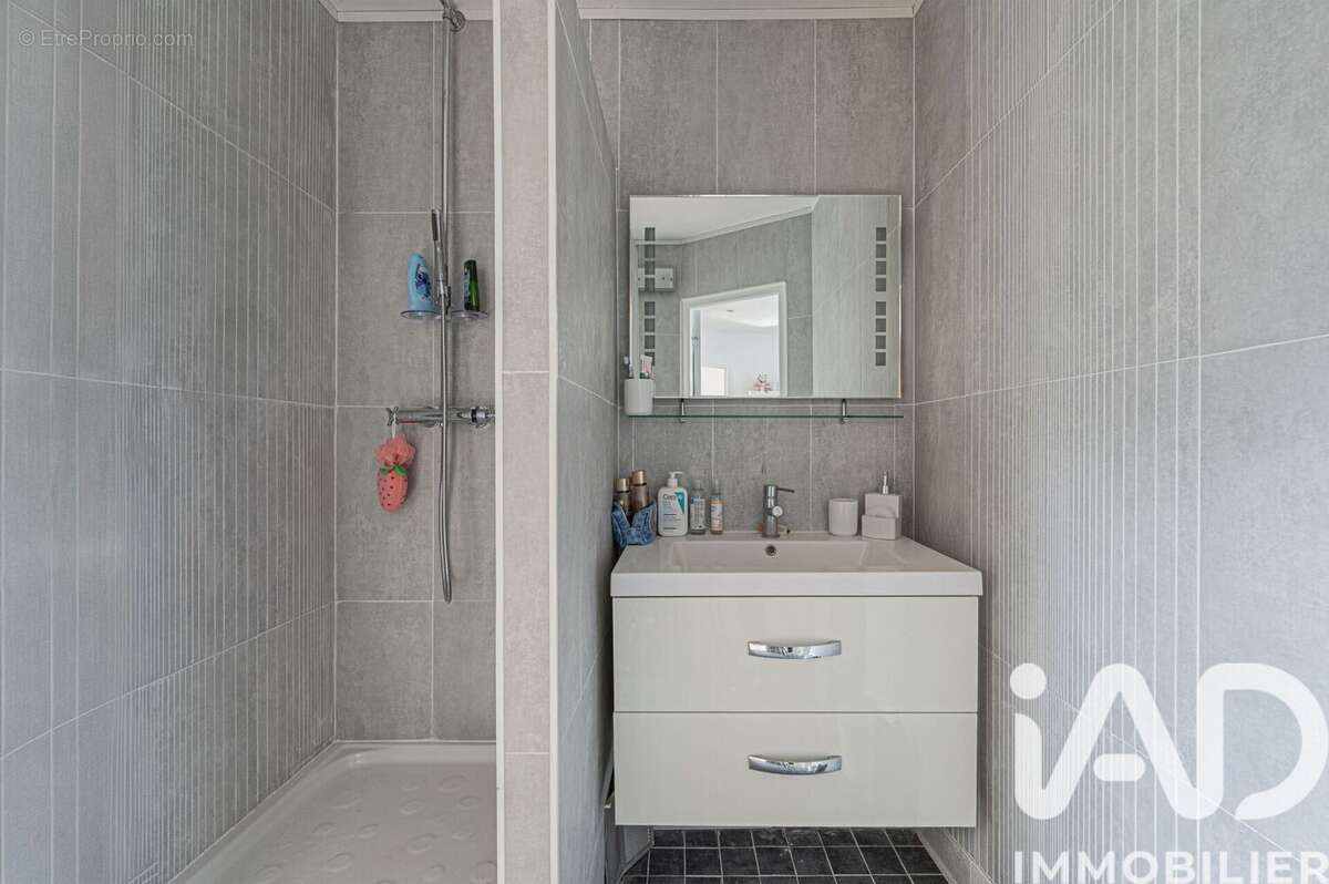Maison 174 m² à Carnetin  - photo 7