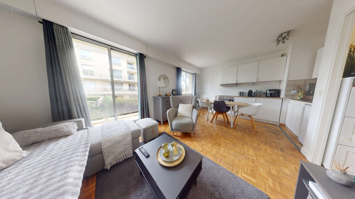 Appartement à MAISONS-LAFFITTE