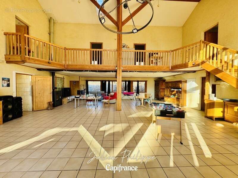 Maison à LA BATIE-MONTSALEON