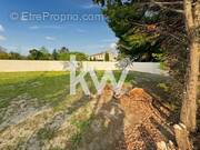 Terrain à SALON-DE-PROVENCE