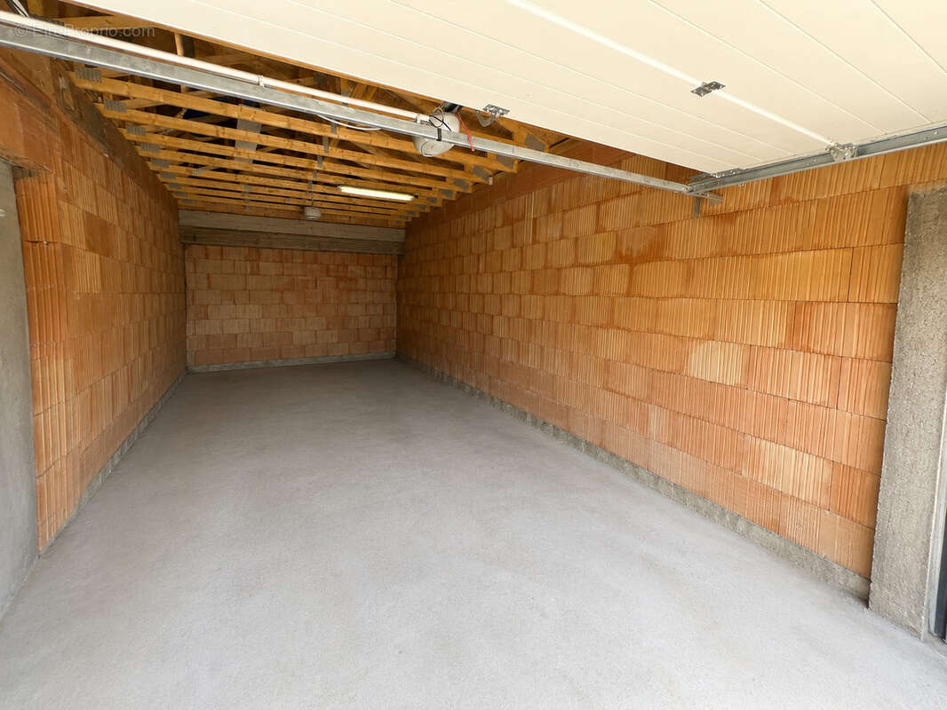 Local commercial - 67 m2 - Excellente visibilité - photo 13