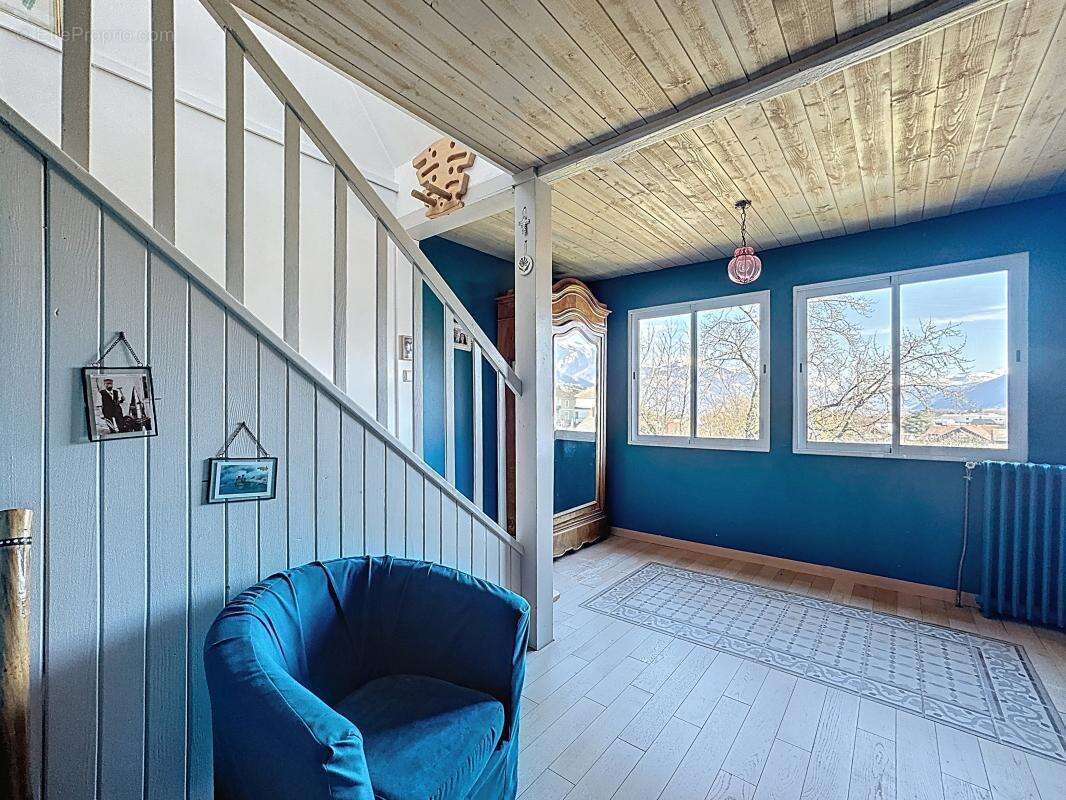 Maison à LA ROCHE-SUR-FORON