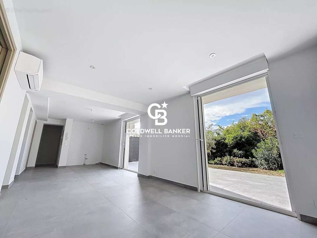 Appartement à SAINT-RAPHAEL