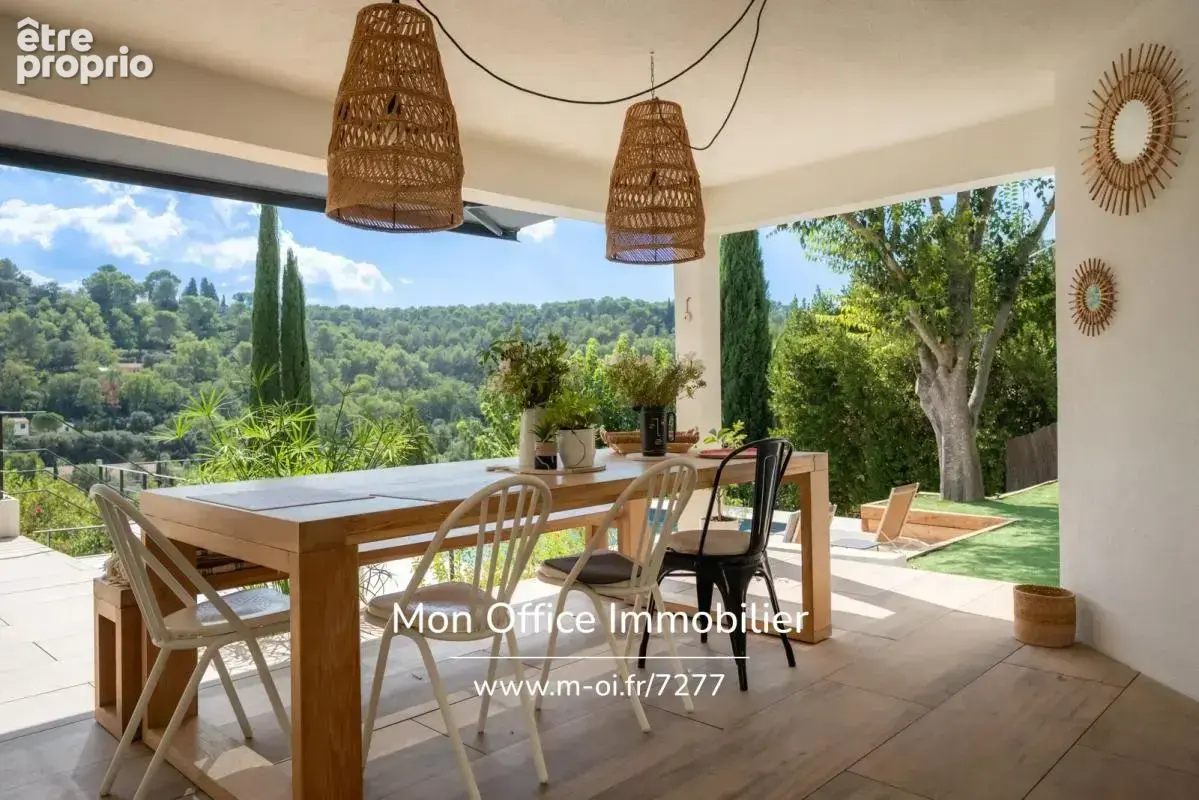 Référence : 7277-ABO - Maison contemporaine de 240 m² avec piscine et vue dégagée – Saint-Marc-Jaumegarde - photo 13