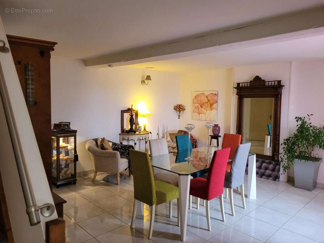 Jolie Maison de village rénovée + Fort potentiel d'agrandissement BUXIERES LES MINES (03) - photo 4
