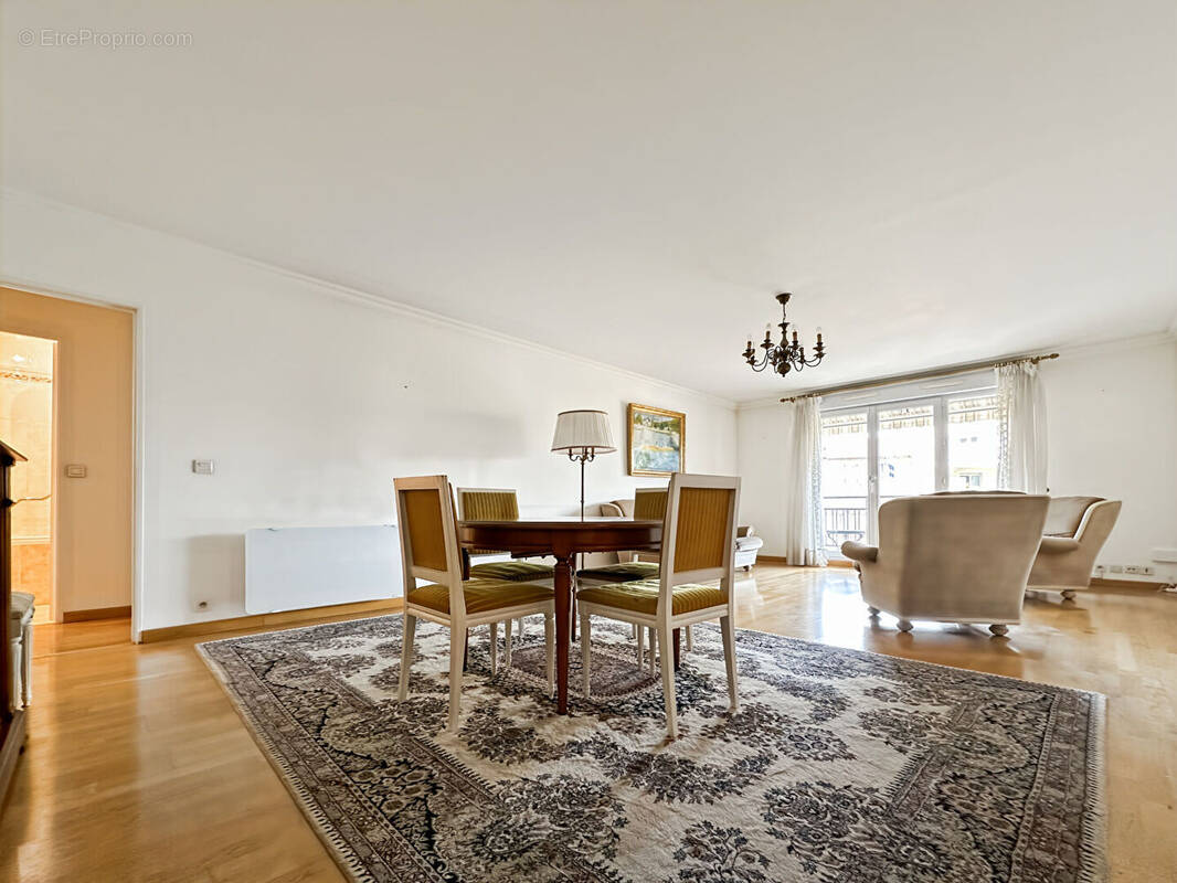 Appartement à ROSNY-SOUS-BOIS