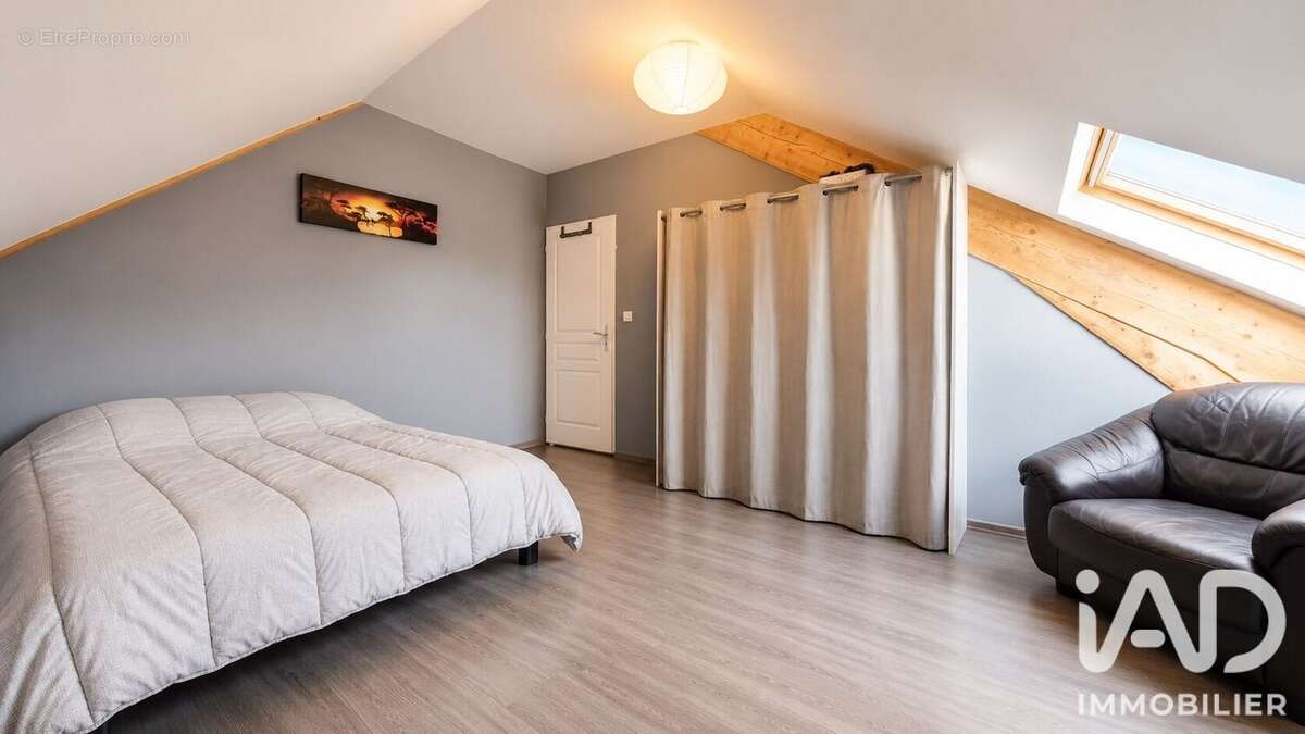 Appartement 90 m² à Audun-Le-Roman  - photo 9