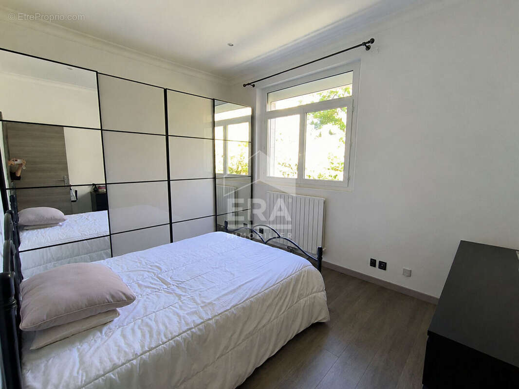 Maison à ETIOLLES