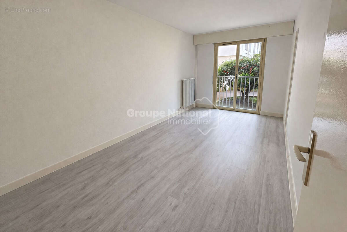 Appartement à VERSAILLES