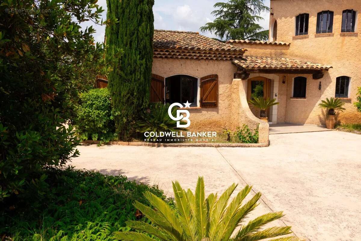 Maison à PIERREFEU-DU-VAR