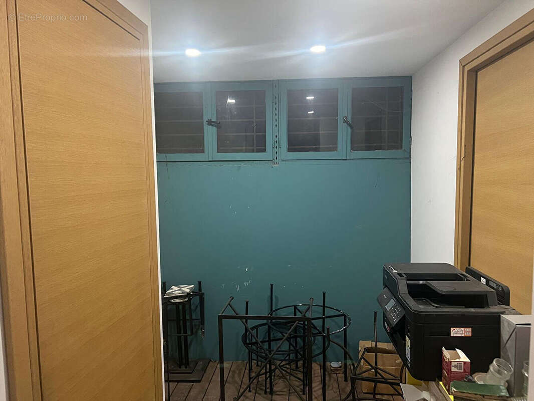 Autre à MARSEILLE-6E