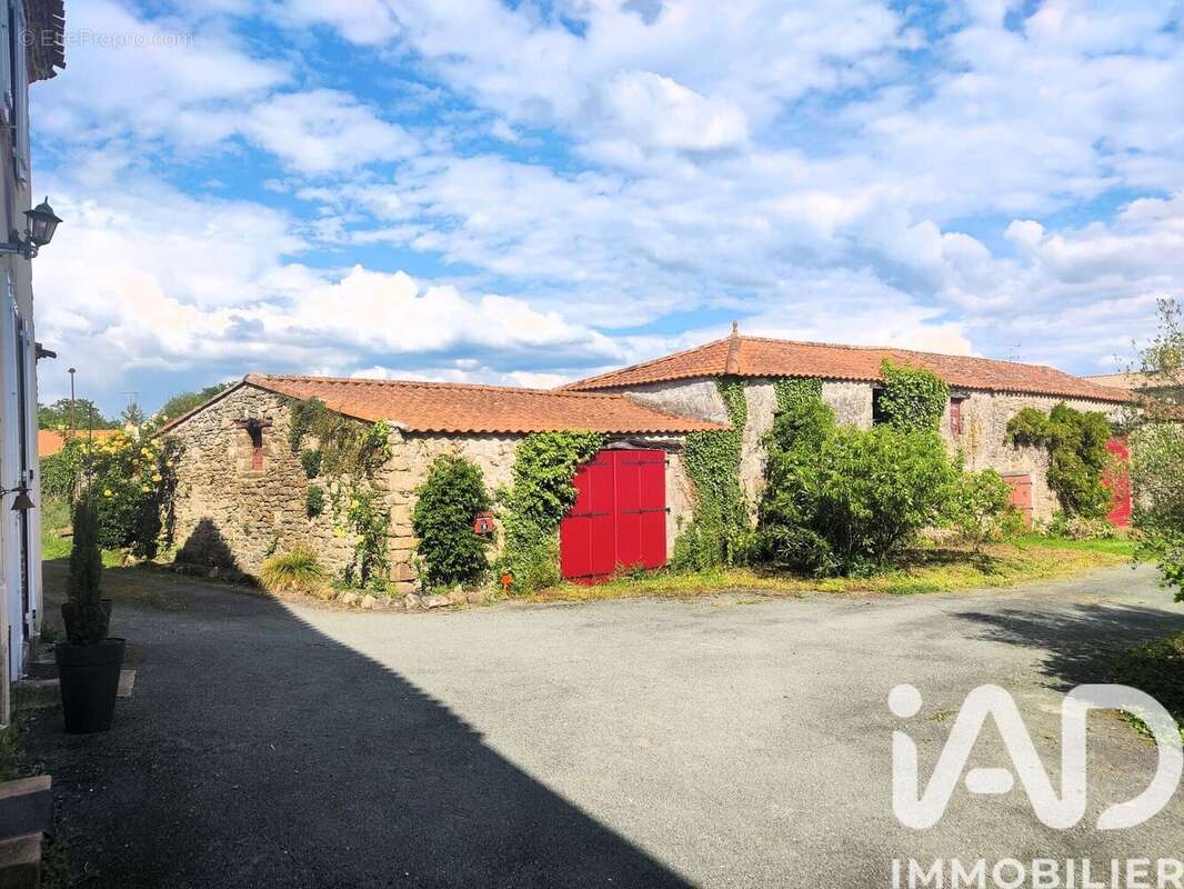 Photo 4 - Maison à BEAUFOU