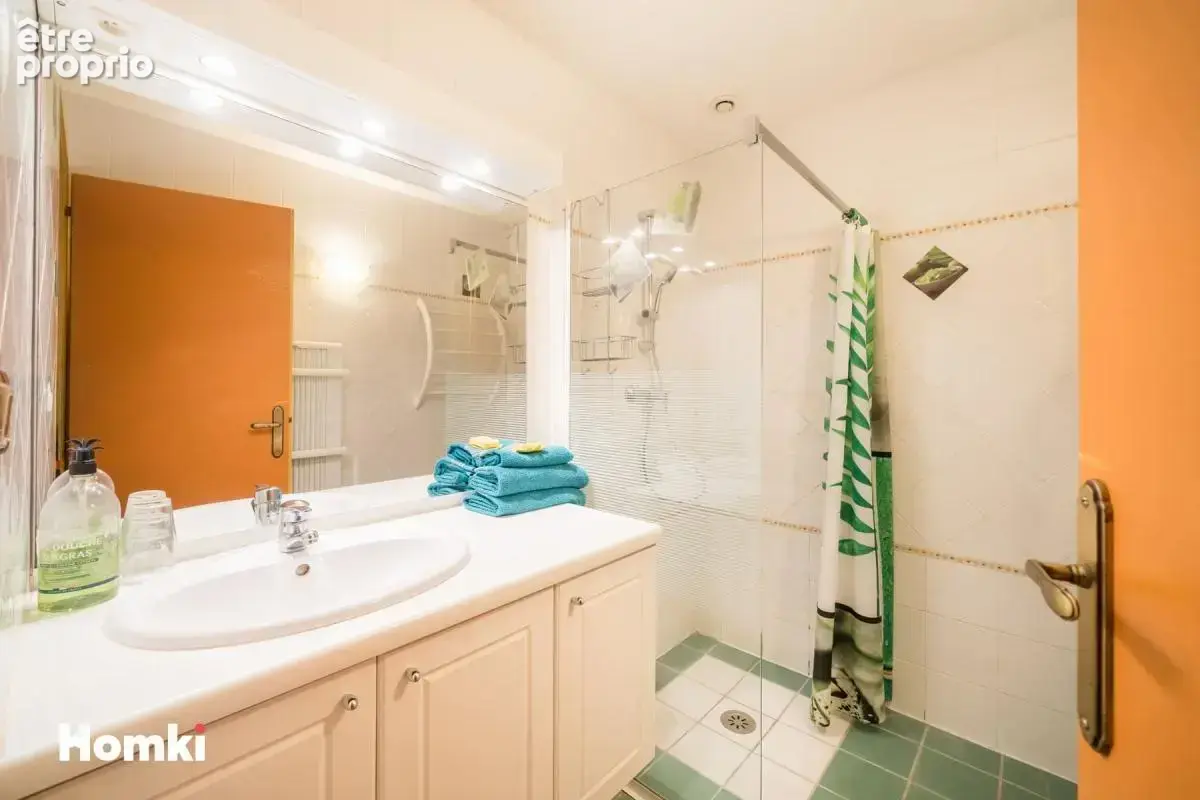 Maison/Villa T7 de 187 m² à Donzère 26290 - photo 13
