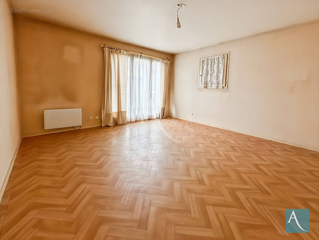 Appartement à ETRECHY