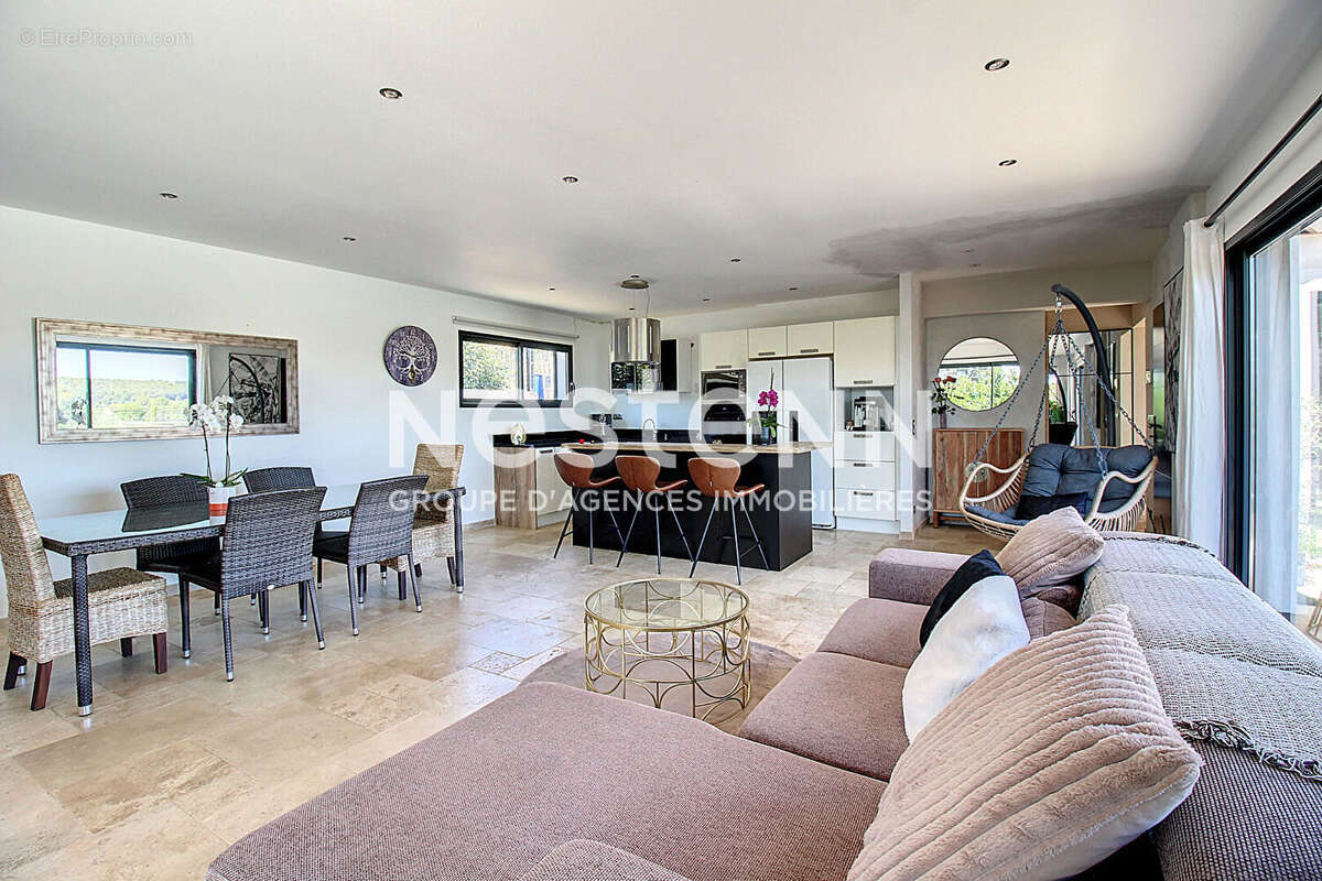 Maison à TRANS-EN-PROVENCE