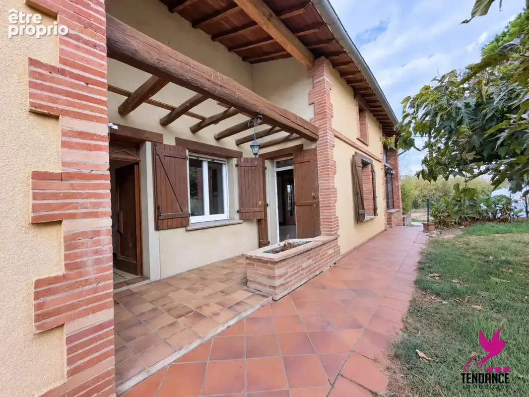 Maison 150 m² + véranda et sous sol de 150 m² sur 2000 m² de Terrain. - photo 3