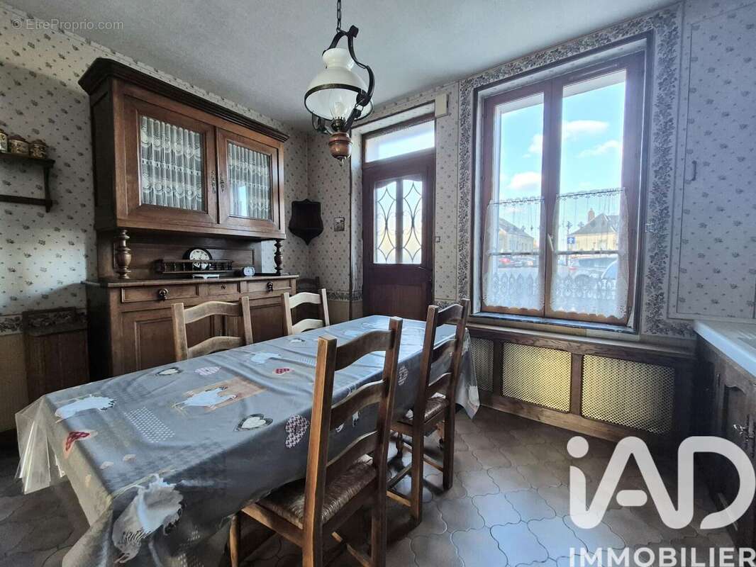 Photo 2 - Maison à FLOING