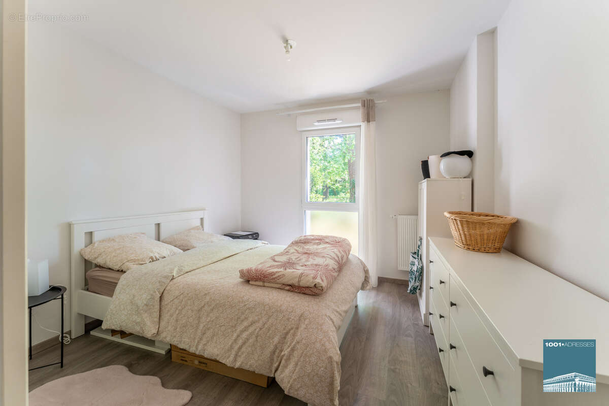 Appartement à PAREMPUYRE