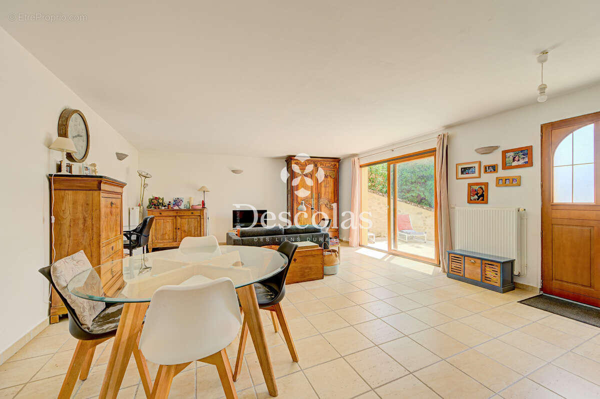 SAINT-GERMAIN-EN-LAYE Quartier Victor Hugo - Maison familiale 9 pièces 202 m2 - photo 8