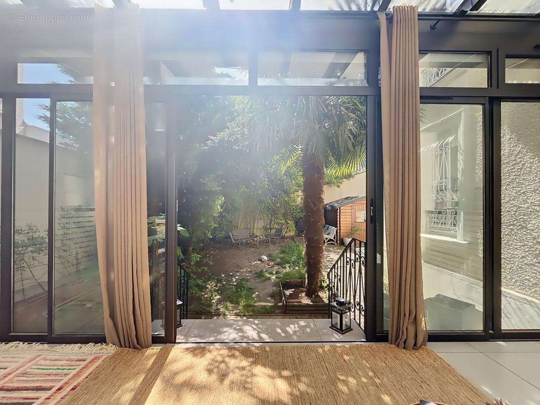 Maison à MONTREUIL