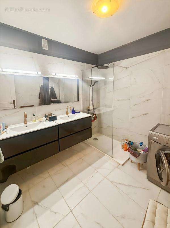 Appartement à SAINT-CLOUD