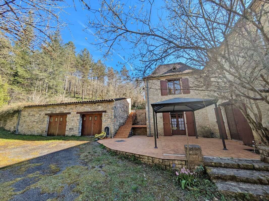 Ancien moulin en pierre de 160 m² avec piscine. - photo 7