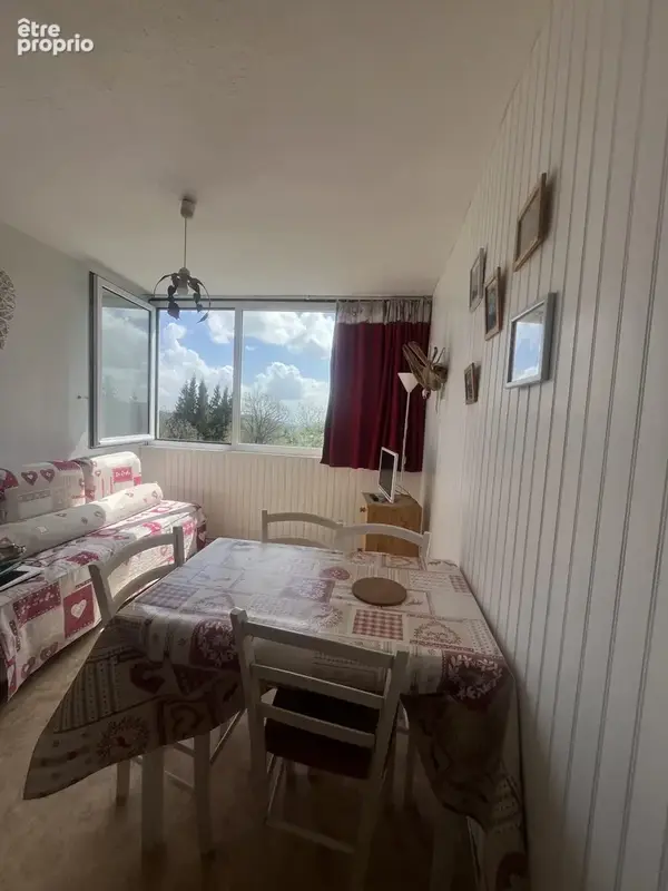 Appartement à BESSE-ET-SAINT-ANASTAISE
