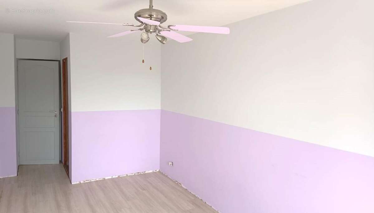 Maison à VAUX-LE-PENIL