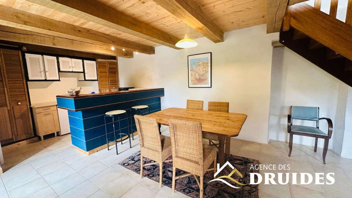 À Vendre CARNAC Maison de charme en pierre dans hameau tranquille - 77.47m² habitables - 89.74 au sol - photo 5