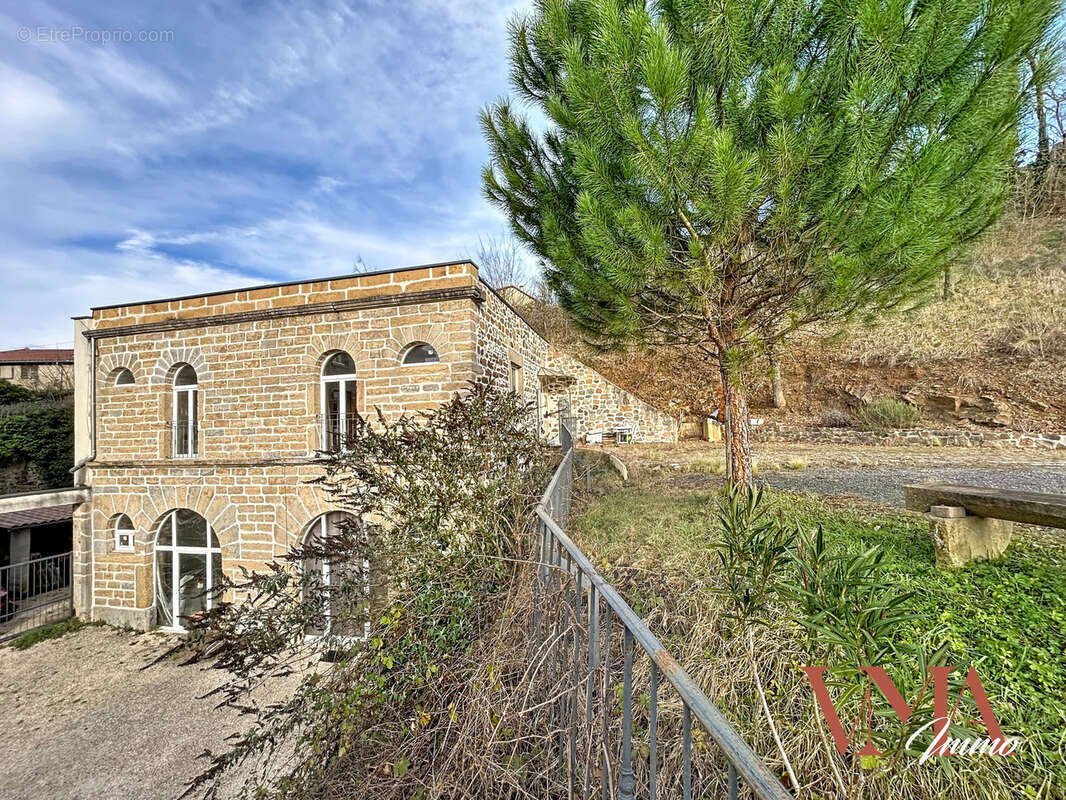 Maison à SAIN-BEL