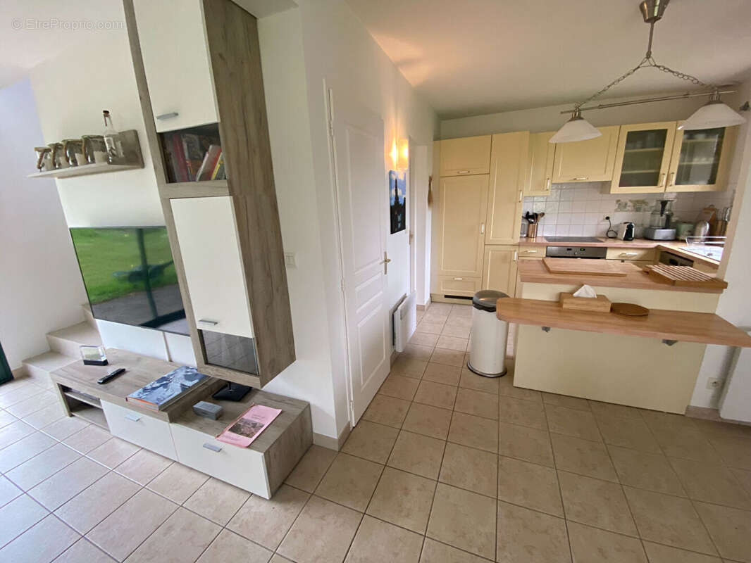 Maison à CONDE-SUR-HUISNE