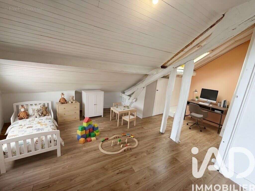 Photo 4 - Appartement à BUSSY-SAINT-GEORGES