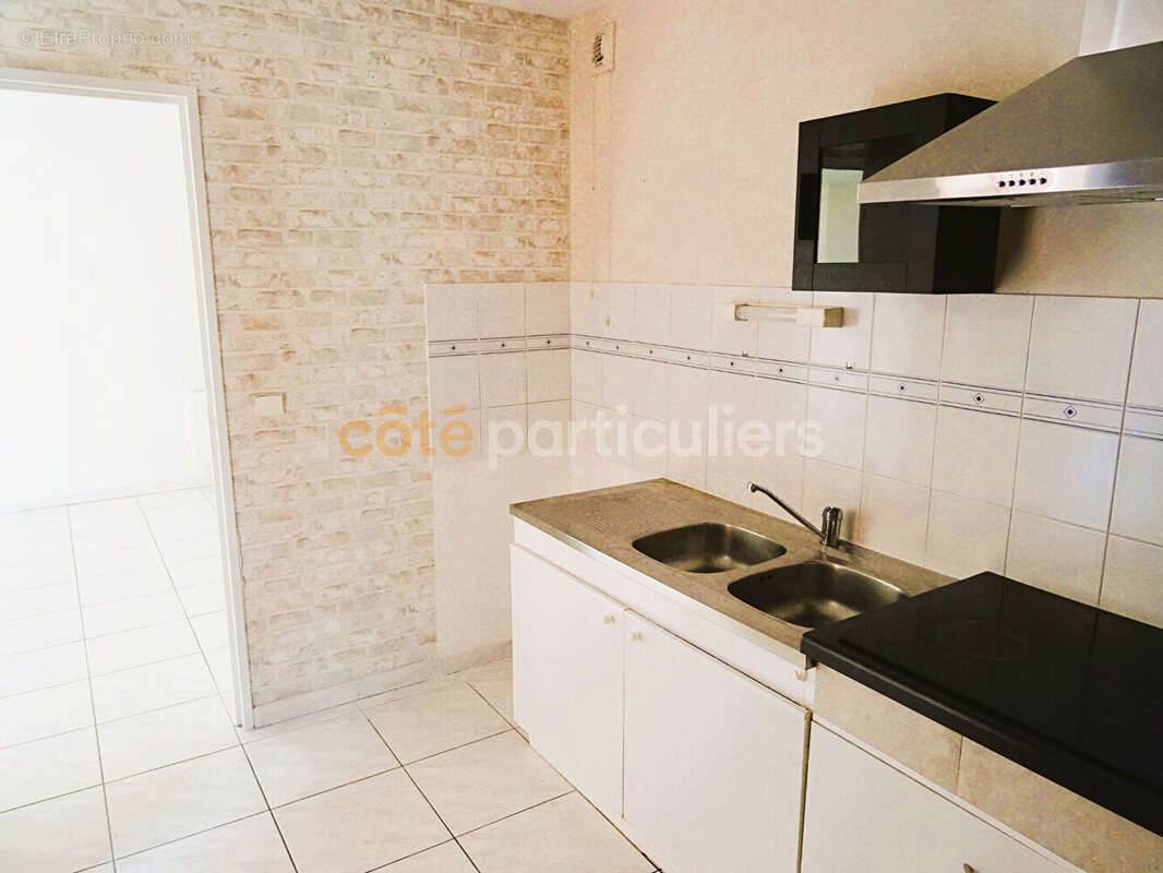 Appartement à LATTES