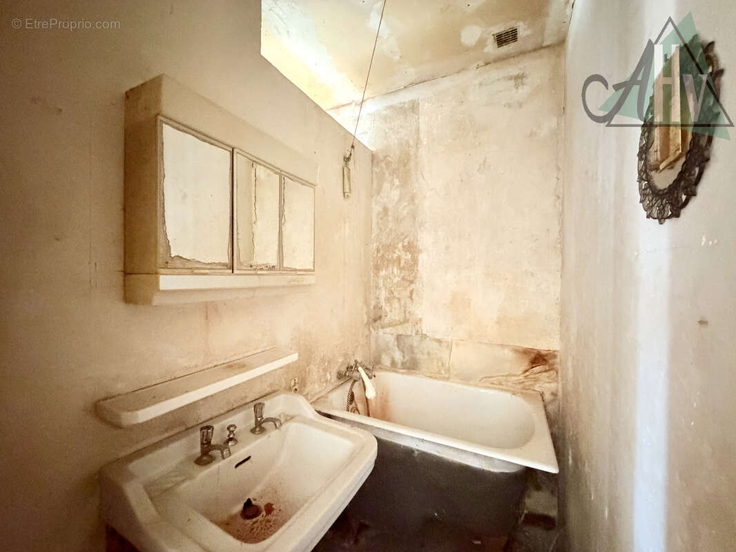 Maison à rénover - 67 m2 - 2 chambres - photo 9