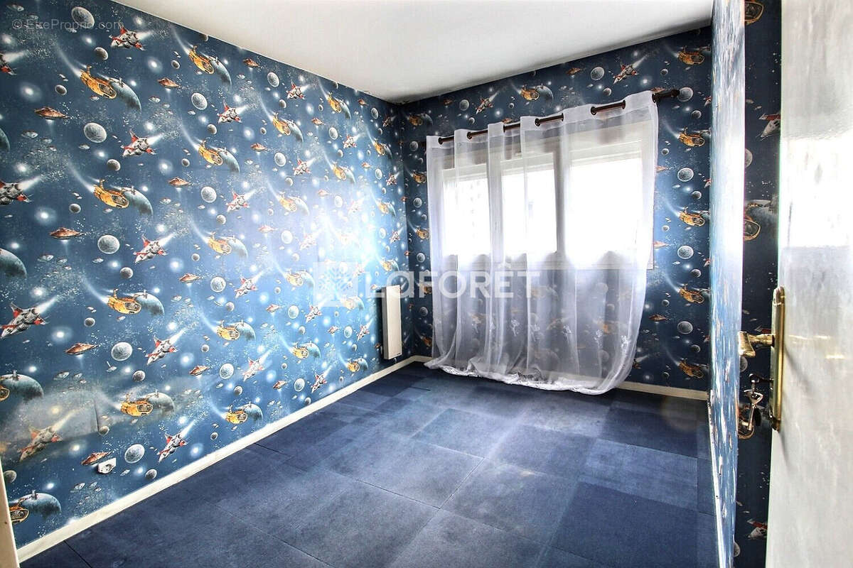 Appartement à GENNEVILLIERS