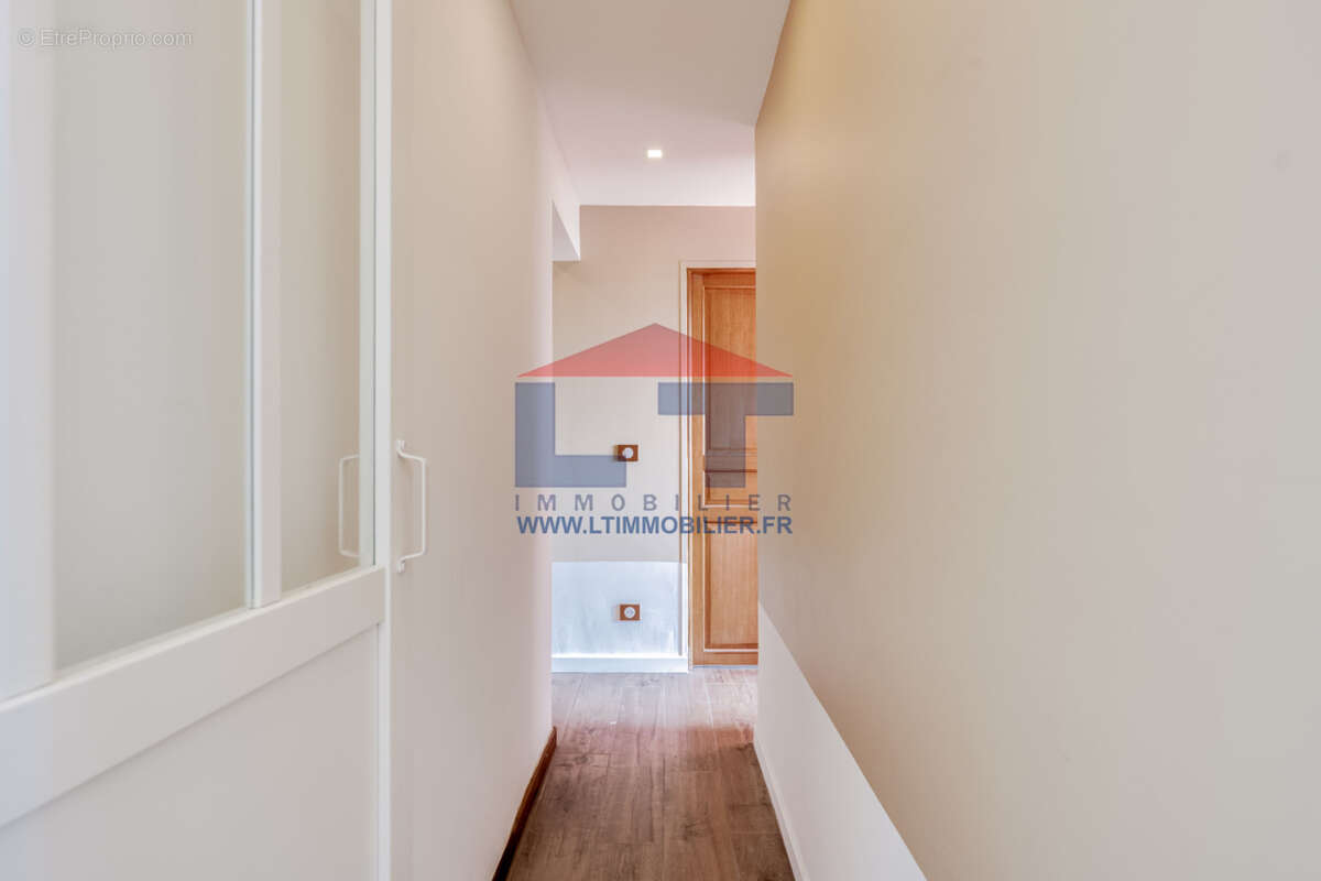 Appartement 60 m² à Paris-20e  - photo 6