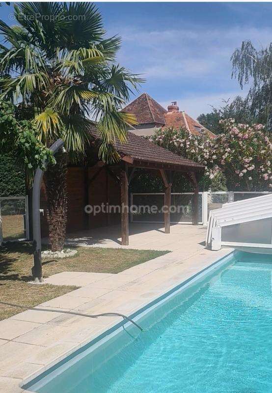 SAINT MAUR- Maison familiale 180m2 avec jardin clos, vie de plain-pied possible aucun travaux - photo 19