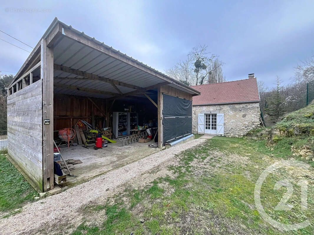 Maison à LAVAL-EN-BRIE