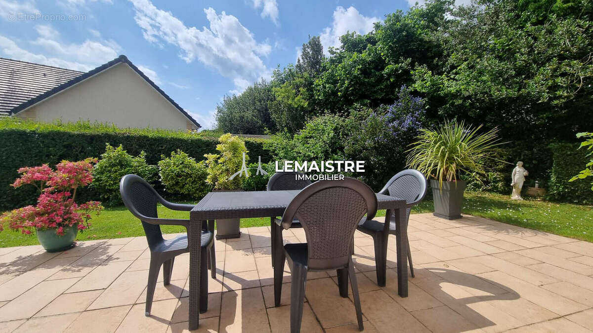 Maison à HENOUVILLE